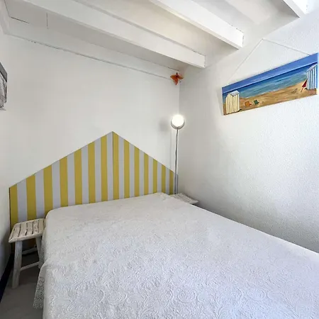2 Pieces Climatise Avec Parking - - Fr-1-229-898 Appartement *